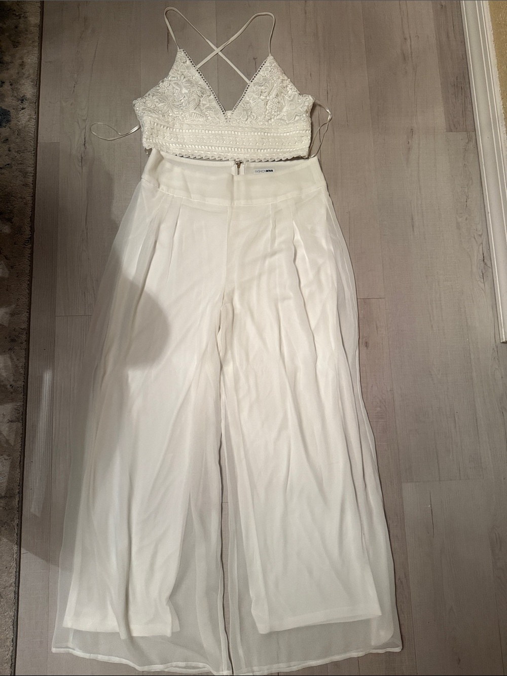 Fashion Nova White High-Waist Wide-Leg Pants 2 piece set.
